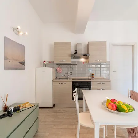 Apartamento Urban Nest At Leopolda & Fortezza Florencia